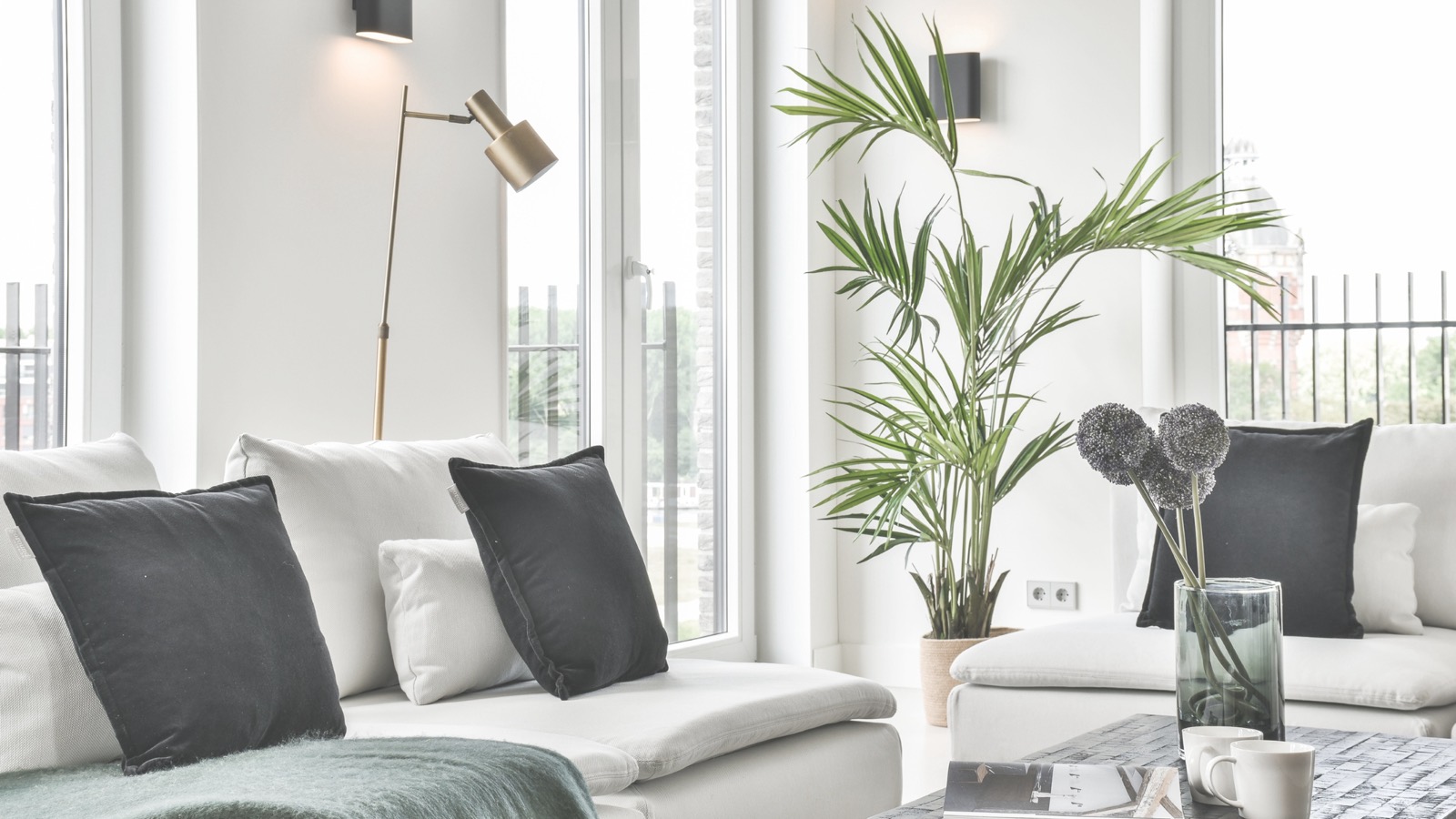 Flat fee. Not a percentage.